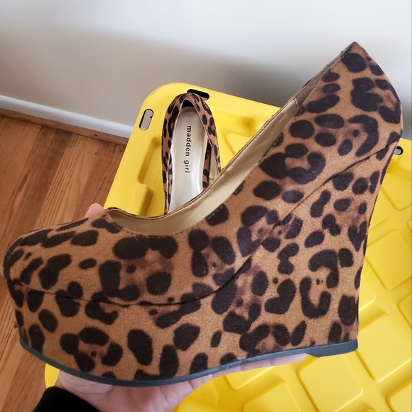 Madden Girl Rock On Wedge - Picture 1 of 4